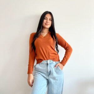 Sweater liso cuello V
